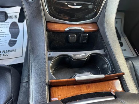 Used 2016 Cadillac Escalade ESV Premium RWD image 24