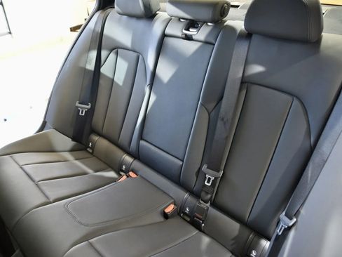 Used 2019 BMW 330i xDrive Sedan w/ Convenience Package image 20