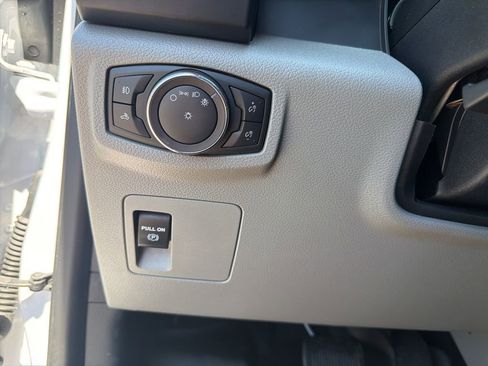 Used 2018 Ford F150 XL w/ Equipment Group 101A Mid RWD image 44