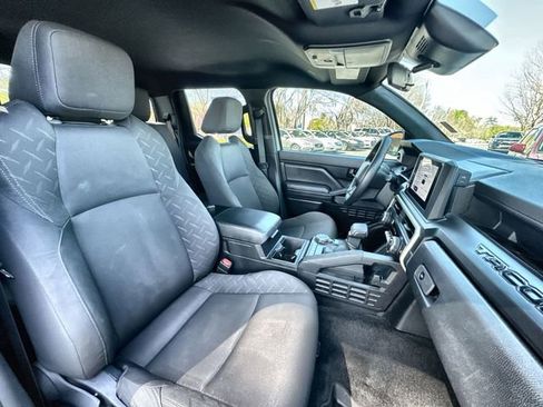 Used 2024 Toyota Tacoma SR image 32