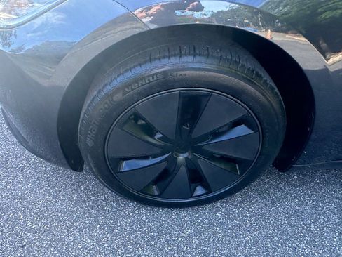 Used 2024 Tesla Model 3 image 11