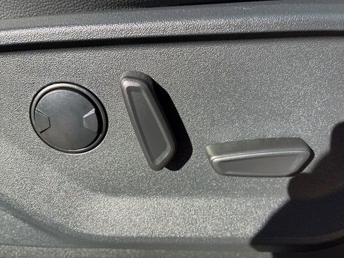 Used 2025 Ford F250 Lariat w/ Lariat Ultimate Package image 41