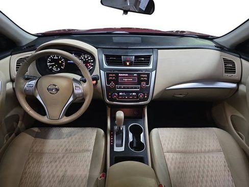 Used 2016 Nissan Altima 2.5 SV image 9