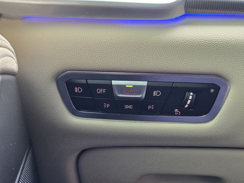 Used 2021 BMW X5 xDrive40i w/ Premium Package 2 image 32