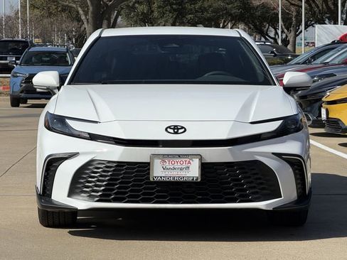 New 2026 Toyota Camry SE image 8