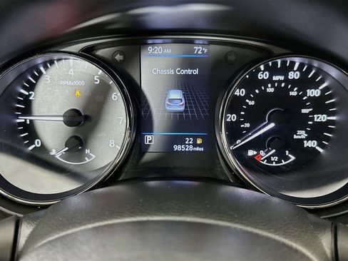 Used 2020 Nissan Rogue Sport S w/ Appearance Package FWD image 18