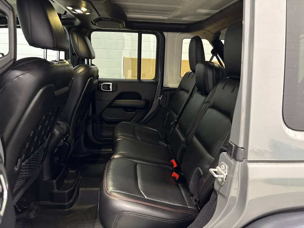 Used 2019 Jeep Wrangler Unlimited Rubicon w/ Cold Weather Group AWD/4WD image 25