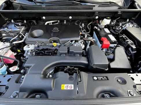 Used 2025 Toyota RAV4 XLE image 30