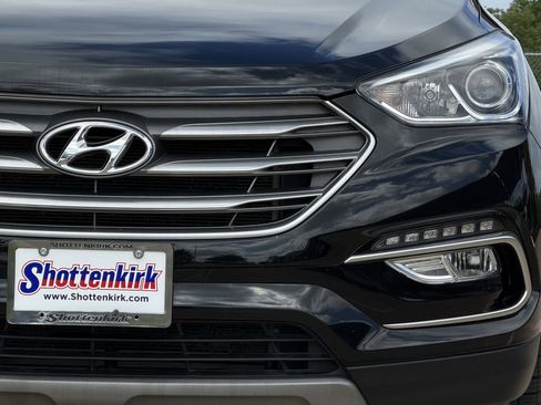 Used 2018 Hyundai Santa Fe Sport w/ 2.4L Value Package 02 FWD image 8
