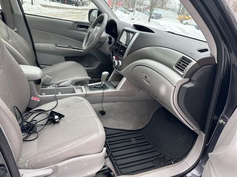 Used 2010 Subaru Forester 2.5X Limited image 28