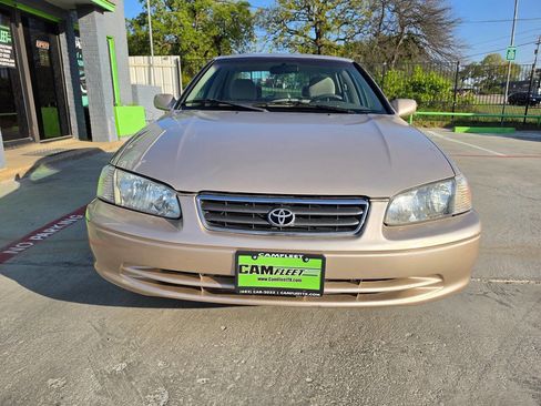 Used 2001 Toyota Camry CE image 8