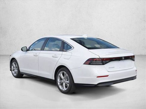 Used 2025 Honda Accord LX image 5