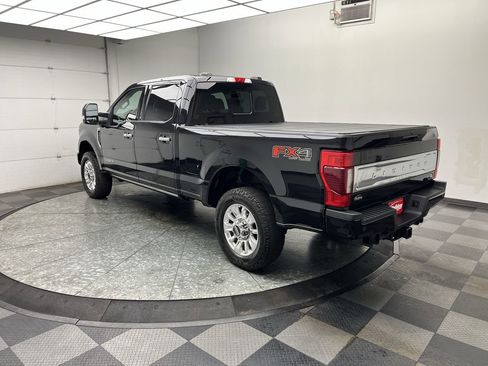 Used 2022 Ford F350 Limited image 2
