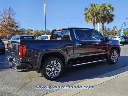 Used 2023 GMC Sierra 1500 Denali w/ Technology Package image 5