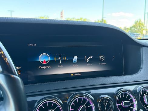 Used 2019 Mercedes-Benz S 560 4MATIC Sedan image 11