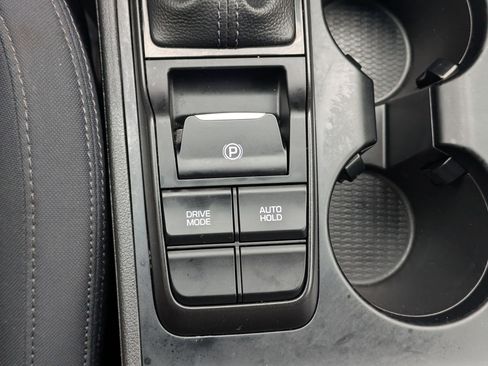 Used 2021 Hyundai Tucson Value w/ Cargo Package image 17