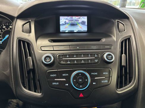 Used 2015 Ford Focus SE image 24