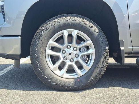 New 2026 Chevrolet Silverado 1500 RST w/ Z71 Off-Road Package AWD/4WD image 4
