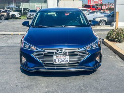 Used 2020 Hyundai Elantra SE FWD image 3