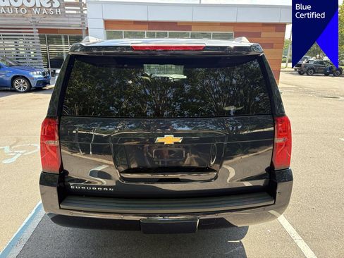 Used 2020 Chevrolet Suburban LT w/ Luxury Package AWD/4WD image 6