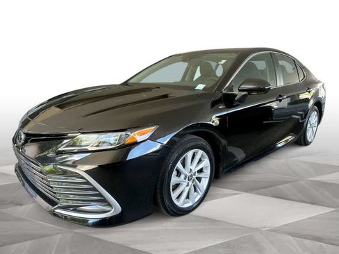 Used 2023 Toyota Camry LE FWD image 1
