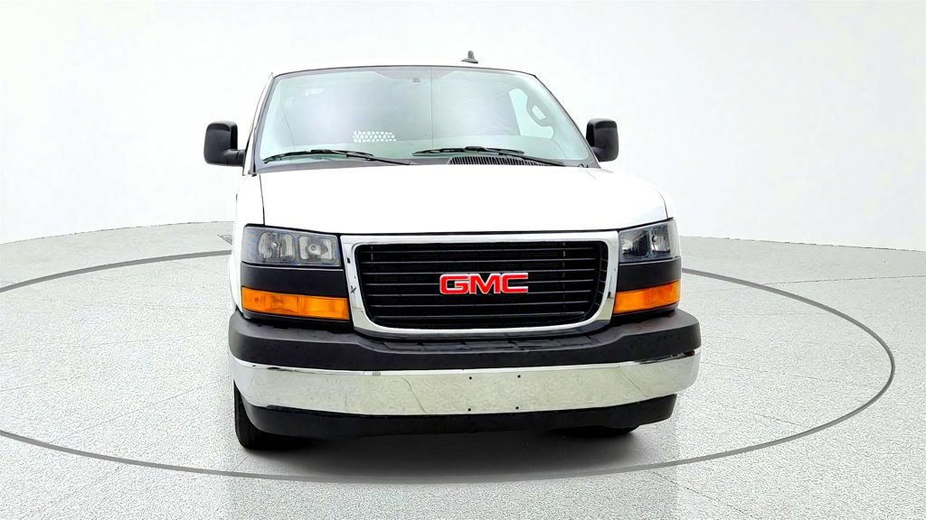 Used 2025 GMC Savana 2500 w/ Driver Convenience Package RWD image 2
