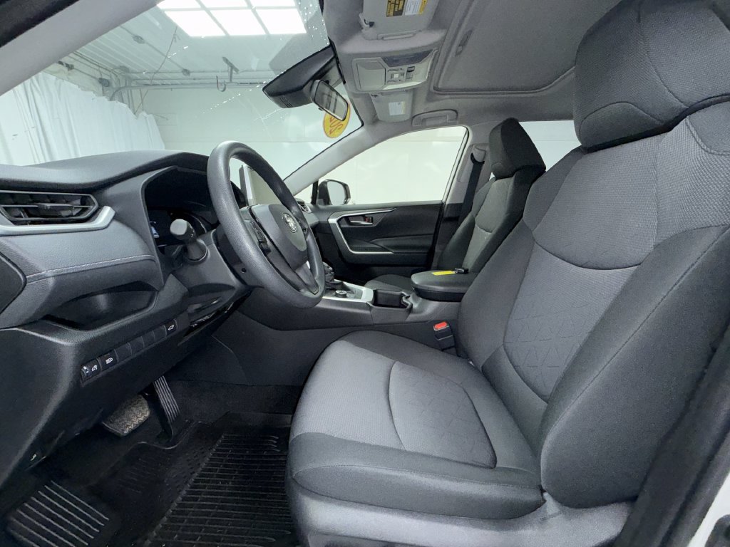 Certified 2025 Toyota RAV4 XLE w/ Convenience Package AWD/4WD image 29