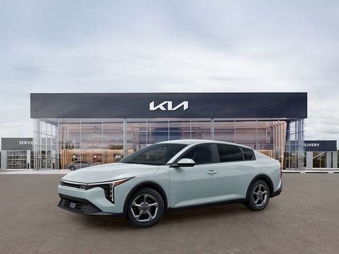 New 2026 Kia K4 FWD image 4
