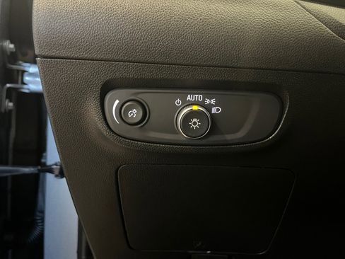 Used 2024 Buick Encore GX Preferred w/ Comfort Package AWD/4WD image 19