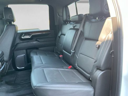 Used 2024 GMC Sierra 2500 Denali w/ Denali Reserve Package AWD/4WD image 14