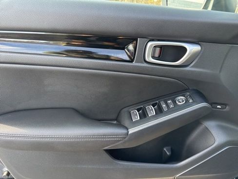 Used 2023 Honda Civic Touring image 19