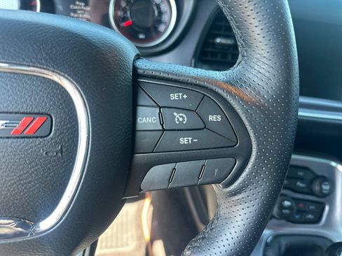 Used 2016 Dodge Challenger R/T Scat Pack RWD image 20