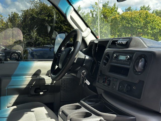 Certified 2022 Ford E-350 and Econoline 350 Super Duty w/ Power Windows & Locks Group RWD image 24
