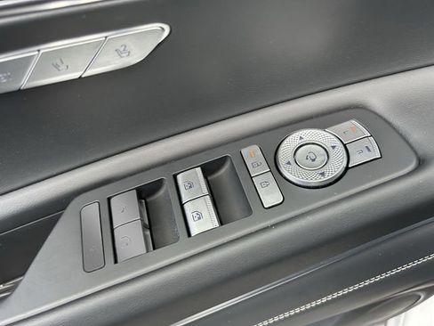 Used 2026 Genesis GV80 2.5T AWD/4WD image 23