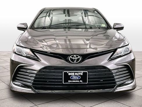 Used 2021 Toyota Camry LE FWD image 3