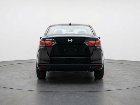 Used 2025 Nissan Versa SV image 7