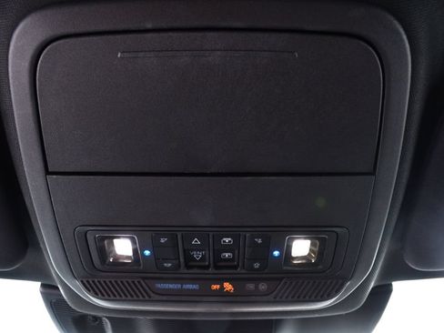 Used 2023 Ford Explorer ST-Line w/ Class IV Trailer Tow Package AWD/4WD image 34