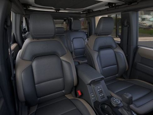 New 2026 Ford Bronco Big Bend w/ Black Diamond Package image 11