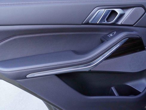 Used 2025 BMW X5 xDrive40i image 32