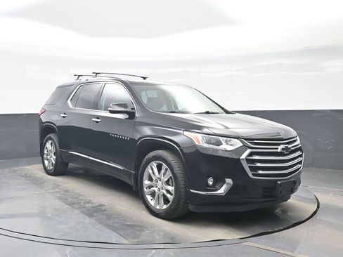 Used 2019 Chevrolet Traverse High Country w/ LPO, Floor Liner Package AWD/4WD image 9