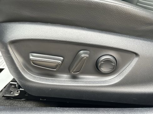 Certified 2023 Toyota Camry SE image 13