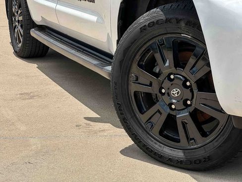 Used 2019 Toyota Sequoia TRD Sport w/ TRD Sport Premium Package AWD/4WD image 9