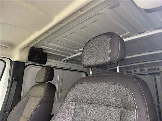 Used 2025 RAM ProMaster 2500 FWD image 16