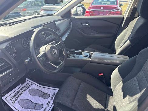 Certified 2024 Nissan Rogue SV AWD/4WD image 18