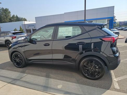 New 2027 Chevrolet Bolt RS w/ Super Cruise Package FWD image 4