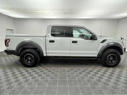 Used 2017 Ford F150 Raptor w/ Equipment Group 801A Mid AWD/4WD image 8