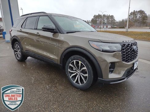 New 2026 Ford Explorer ST-Line image 7