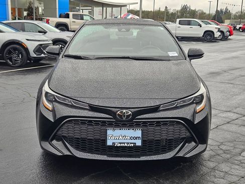 Used 2022 Toyota Corolla Hatchback image 9