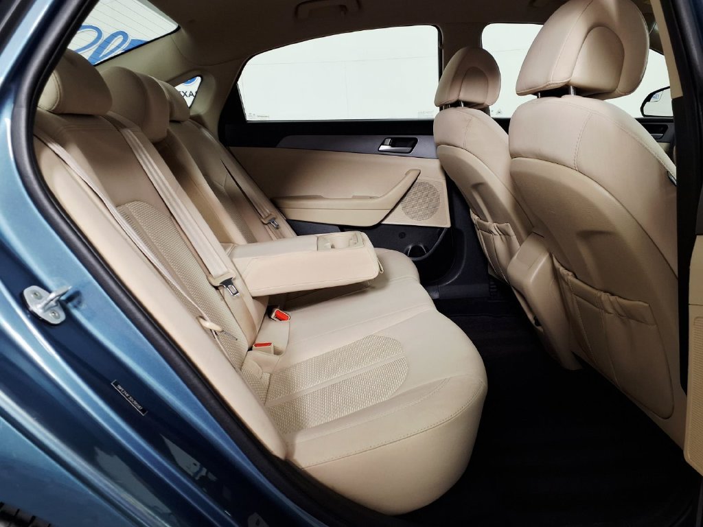 Used 2016 Hyundai Sonata SE FWD image 11