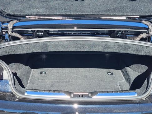 Used 2023 Bentley Continental GT V8 image 19